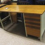 611 5901 WRITING DESK